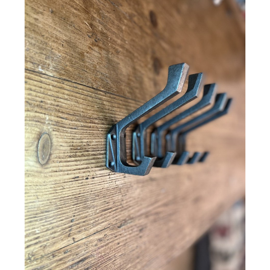 Art Deco Rustic coat hooks X4