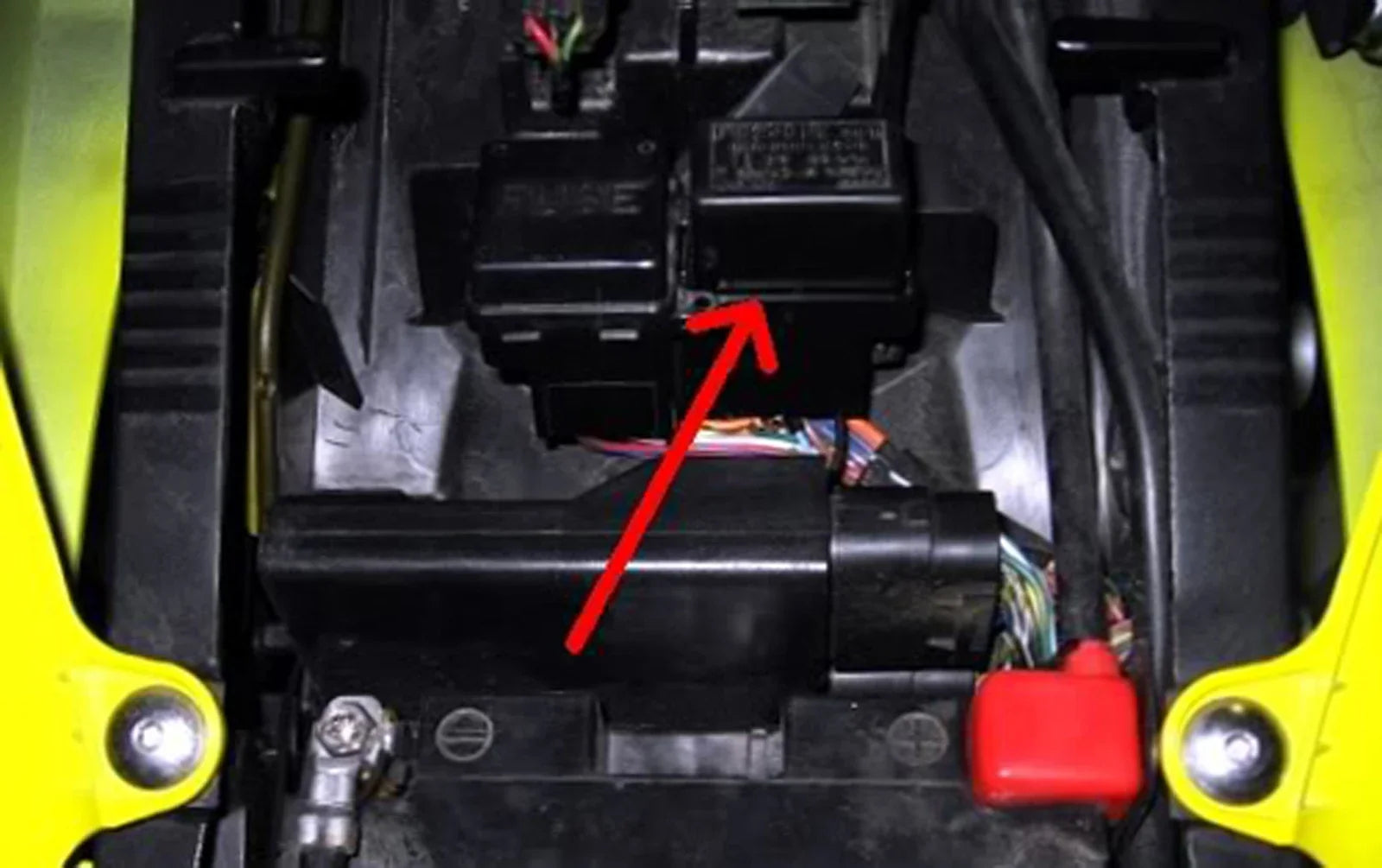 LED Flasher Relay for Suzuki Motorcycles 7-Pin for DR-Z 400S GSXR 600/750/1000 SV650