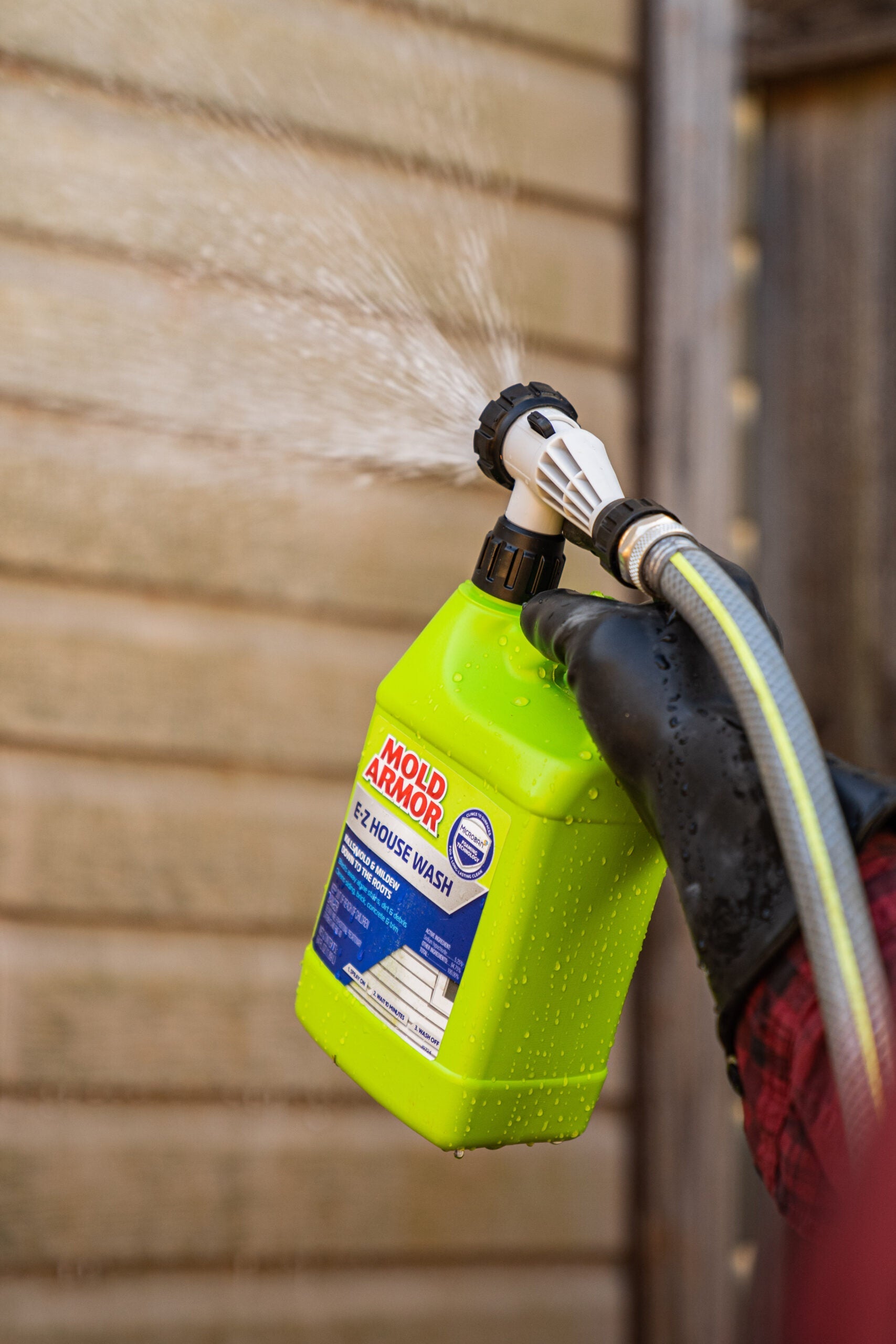 E-Z House Wash – Brick, Concrete, Trim & Siding Cleaner, 64 Oz.