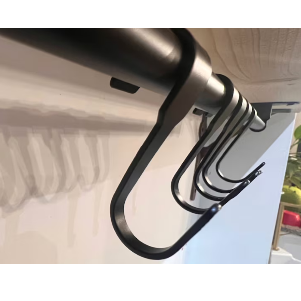 60cm pot/pan rail with all fixings and hooks