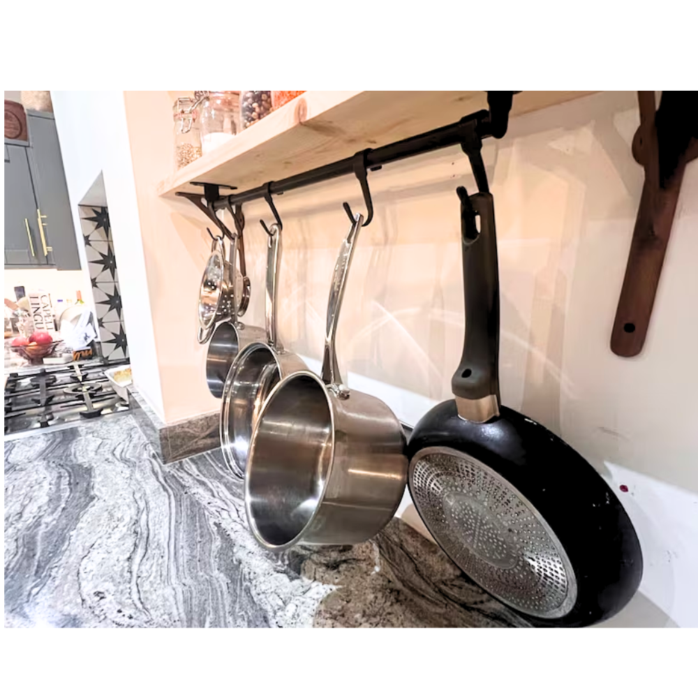 60cm pot/pan rail with all fixings and hooks